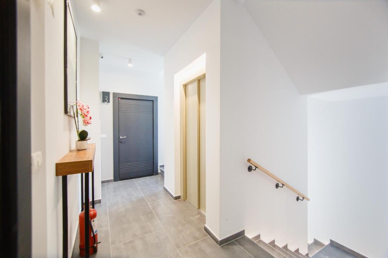 Pink Sahara Near City Center 오라데아 외부 사진
